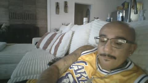 felixrlarios25 online show from 07-21-26, 05:15