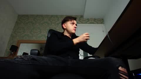 FelixStark online show from 10-16-25, 04:13