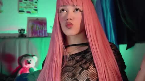 fem_boy6 online show from 03-04-26, 09:37