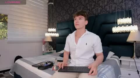 Femboy Max online show from 06-24-26, 11:42