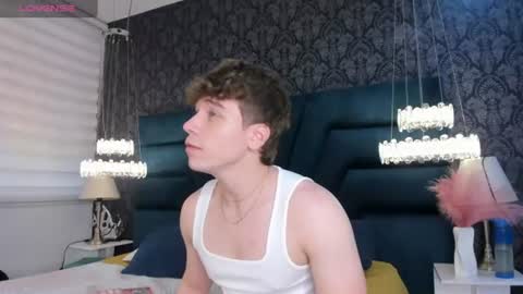 Femboy Max online show from 07-24-26, 12:03
