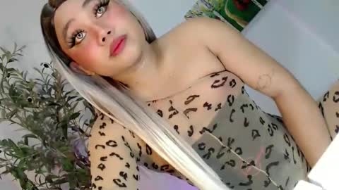 femboy_veronica online show from 05-10-26, 11:37