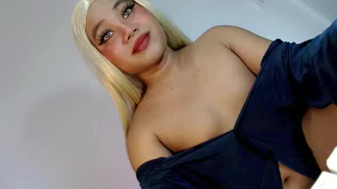 femboy_veronica online show from 05-11-26, 11:49