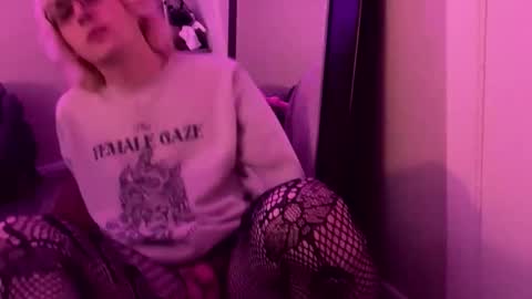 Snapshot of femboypixie chatting on 05-18-26, 01:35 That Lewd Femboy online show from 05-18-26, 01:35