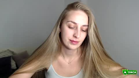 Femke online show from 04-18-26, 08:31