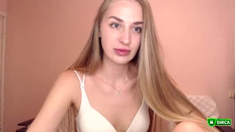 Snapshot of femkedejager chatting on 07-17-26, 07:30 Femke online show from 07-17-26, 07:30