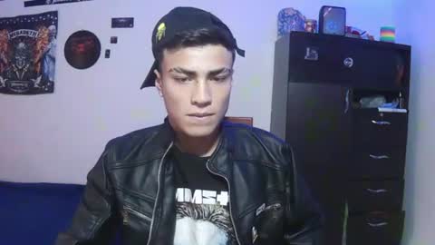 Snapshot of fenix_hardcock chatting on 06-12-26, 11:53 Christian online show from 06-12-26, 11:53