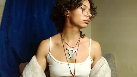 Fenix online show from 10-24-25, 01:57