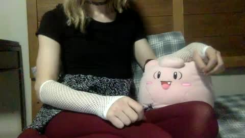 Snapshot of fenn88_ chatting on 07-27-26, 03:35 fenn88_ online show from 07-27-26, 03:35