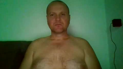 Snapshot of ferkooo111 chatting on 09-22-25, 02:02 Dorotheo online show from 09-22-25, 02:02