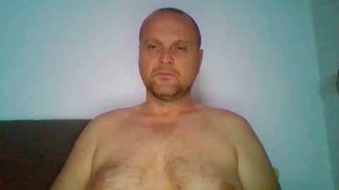 Snapshot of ferkooo111 chatting on 10-27-25, 04:38 Dorotheo online show from 10-27-25, 04:38