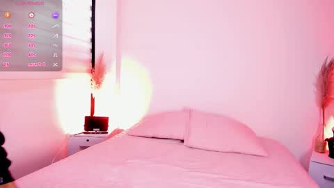 fernanda_liie_ online show from 03-26-26, 12:22