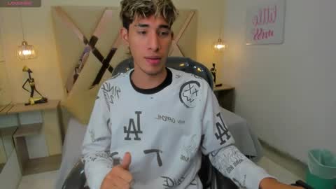 FER PHOENIX online show from 11-15-25, 04:21