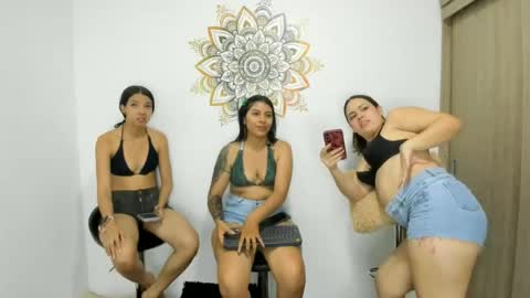 Fetishgirlsxxx online show from 06-17-26, 12:46