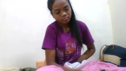 Snapshot of fetranialdy chatting on 06-11-26, 01:27 fetranialdy online show from 06-11-26, 01:27