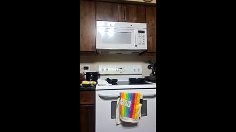 feynomenal_xo online show from 04-25-26, 05:32