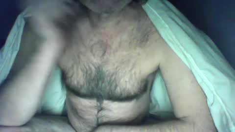 Snapshot of feyo123 chatting on 01-16-25, 06:16 Beachmancan online show from 01-16-25, 06:16