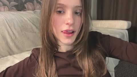 Lisa online show from 04-25-26, 01:41