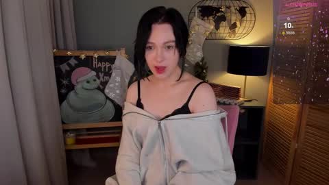 Snapshot of fiamoory chatting on 12-22-24, 04:39 fiamoory online show from 12-22-24, 04:39