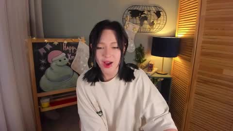 Snapshot of fiamoory chatting on 01-04-25, 11:33 fiamoory online show from 01-04-25, 11:33