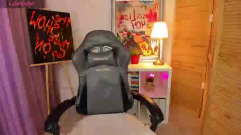 Snapshot of fiamoory chatting on 02-03-25, 01:30 fiamoory online show from 02-03-25, 01:30