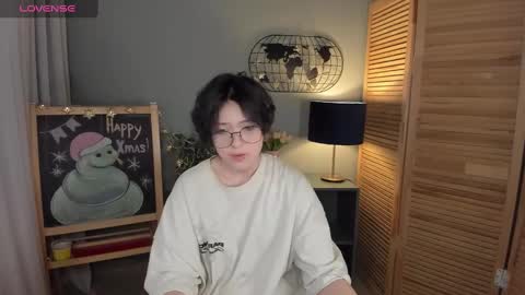 Snapshot of fiamoory chatting on 02-05-25, 04:48 fiamoory online show from 02-05-25, 04:48
