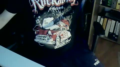 Snapshot of ficker84199 chatting on 12-25-24, 09:33 Ficker8419 online show from 12-25-24, 09:33