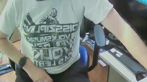 Snapshot of ficker84199 chatting on 12-30-24, 12:52 Ficker8419 online show from 12-30-24, 12:52