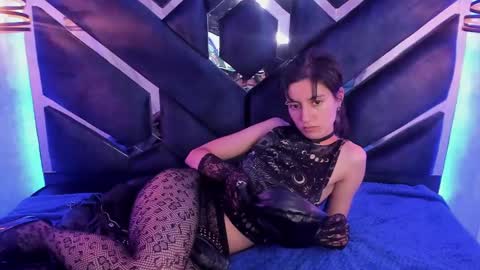   online show from 02-01-25, 03:07