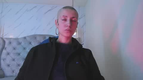   online show from 03-21-26, 06:33