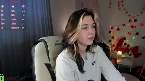 Filla online show from 03-21-26, 03:11