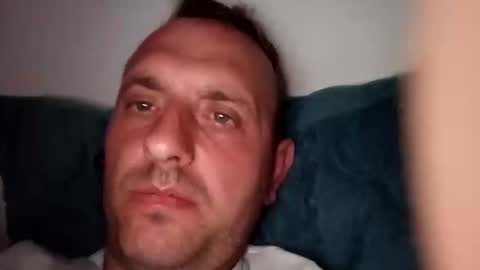 Snapshot of figonik chatting on 03-12-26, 07:53 Nick online show from 03-12-26, 07:53