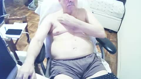 Snapshot of filhober chatting on 02-07-25, 02:40 filhober online show from 02-07-25, 02:40