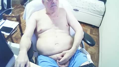 Snapshot of filhober chatting on 02-10-25, 09:36 filhober online show from 02-10-25, 09:36