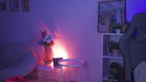 cap and Lana  online show from 12-07-24, 08:22