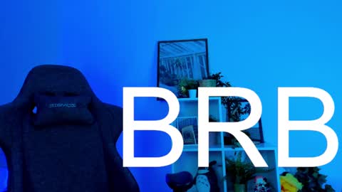 cap and Lana  online show from 02-12-25, 02:32