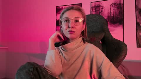 cap and Lana  online show from 02-28-25, 09:04