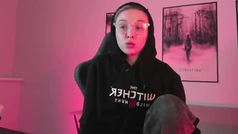 cap and Lana  online show from 03-01-25, 05:31