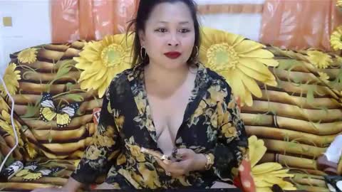 Yhen online show from 01-05-25, 07:28