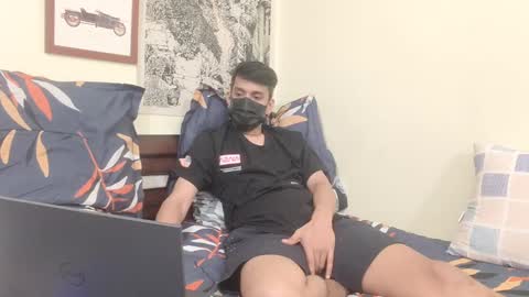 Snapshot of fin1904 chatting on 02-08-25, 02:27 fin1904 online show from 02-08-25, 02:27