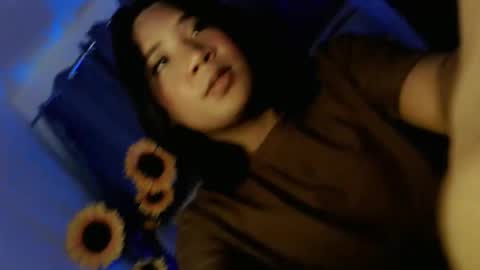 Cassandra Madrigal online show from 02-12-26, 10:05