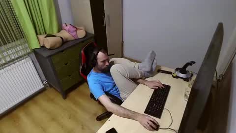 Jane and Findo online show from 03-09-25, 12:42