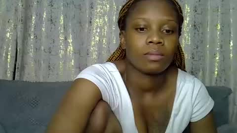 fine_queen12 online show from 04-20-26, 05:48