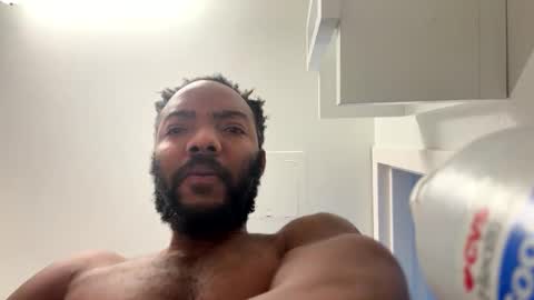 Snapshot of finessegod26 chatting on 11-24-25, 01:33 finessegod26 online show from 11-24-25, 01:33