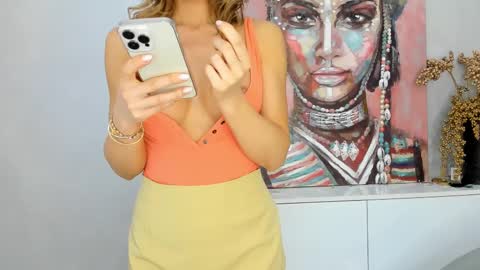 Snapshot of finestchantilly chatting on 02-15-25, 08:43 FinestChantilly online show from 02-15-25, 08:43