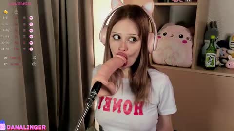 Snapshot of finish_her_ chatting on 11-16-25, 07:19 Hey. im DANA Free Lush and Domi control in pvt online show from 11-16-25, 07:19