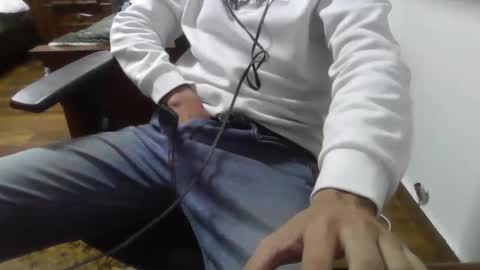 finn online show from 01-21-25, 03:32