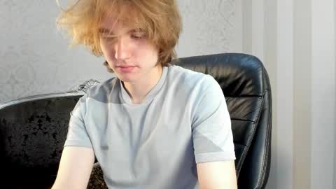 Snapshot of finnbev chatting on 06-03-26, 05:43 finnbev online show from 06-03-26, 05:43