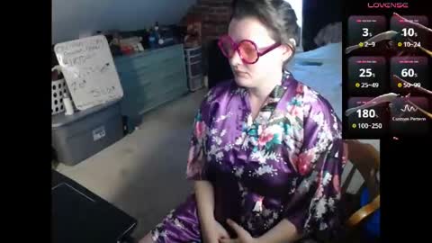 Snapshot of fionna_fineas chatting on 05-22-26, 05:51 Fionna online show from 05-22-26, 05:51