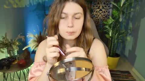 fiora online show from 11-15-25, 05:49